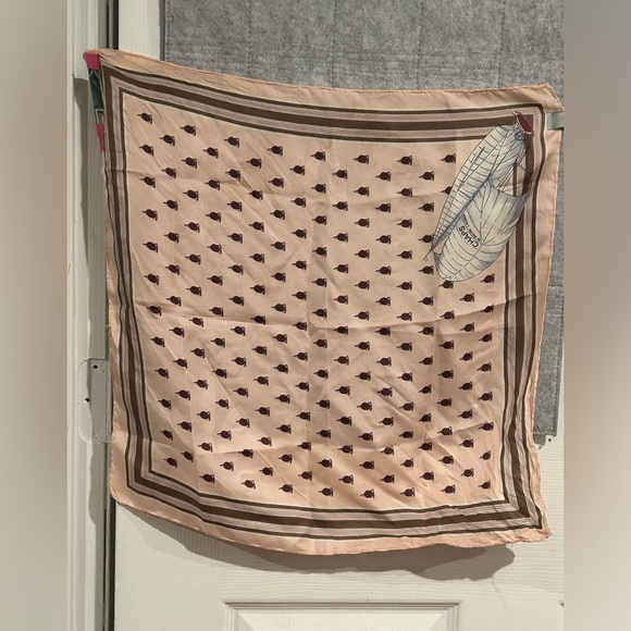 Chaps Ralph Lauren Vintage Pocket Square Silk - Picture 1 of 7